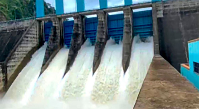 Pintu Waduk PLTA Koto Panjang Dibuka, Beberapa Wilayah Kabupaten Kampar Terdampak Banjir